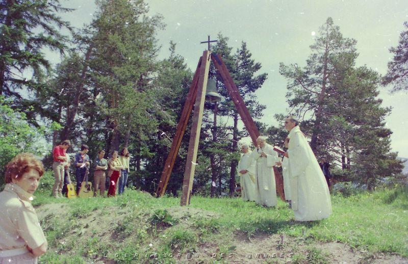 LES CLOCHES D AIN EL ARBA VIA PRA LOUP  (4).JPG